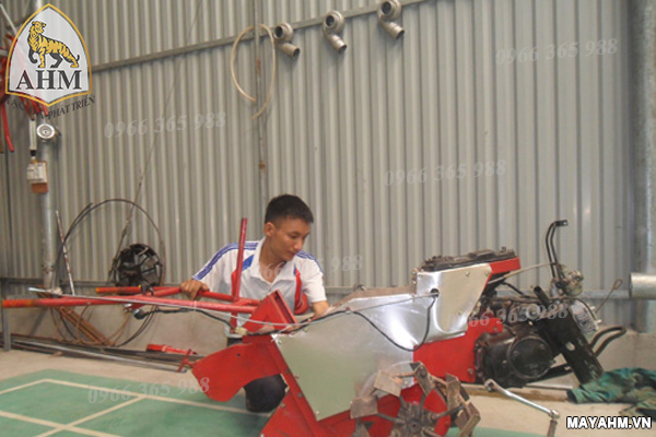 Ưu điểm của máy làm đất mini trồng rau.