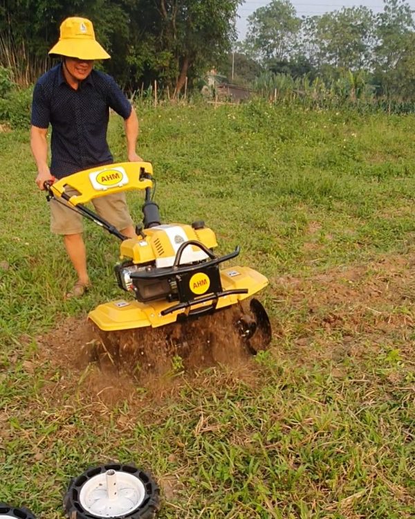 máy xới đất ahm