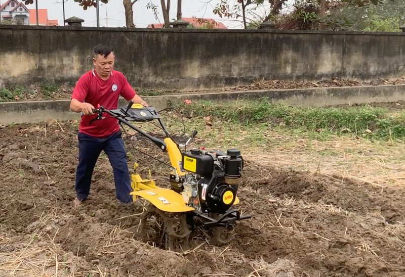máy xới AHM